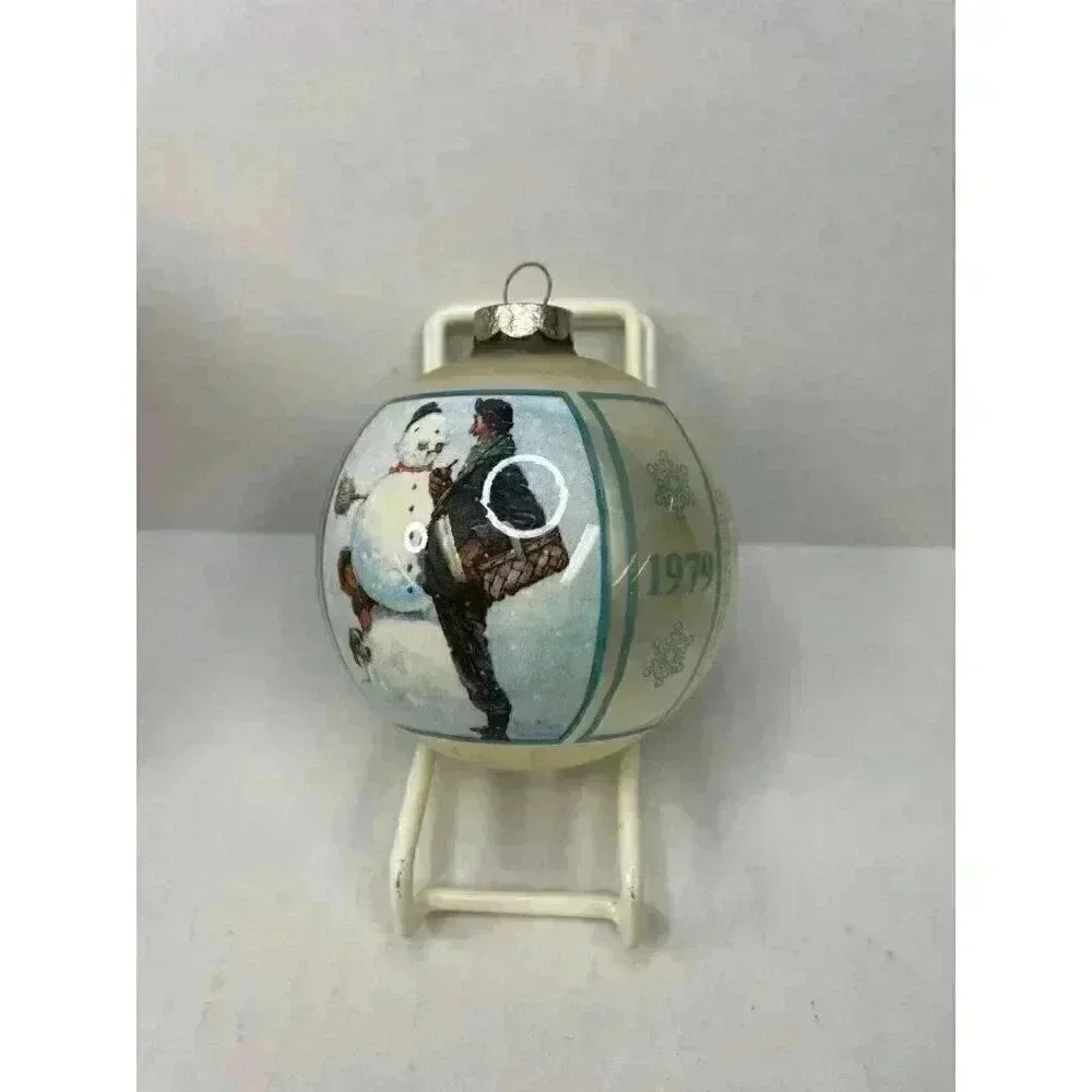 Vintage Norman Rockwell Ornament Snow Sculpture 1979 - Picture 4 of 8